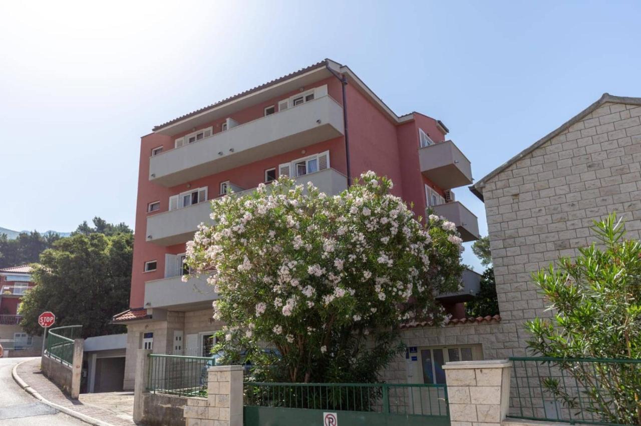 Apartments Elena Tučepi Esterno foto