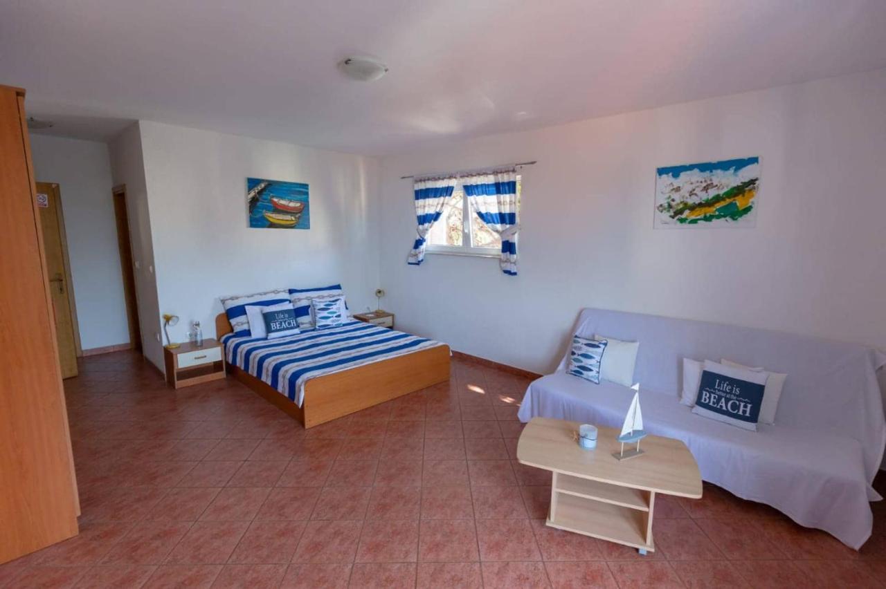 Apartments Elena Tučepi Esterno foto