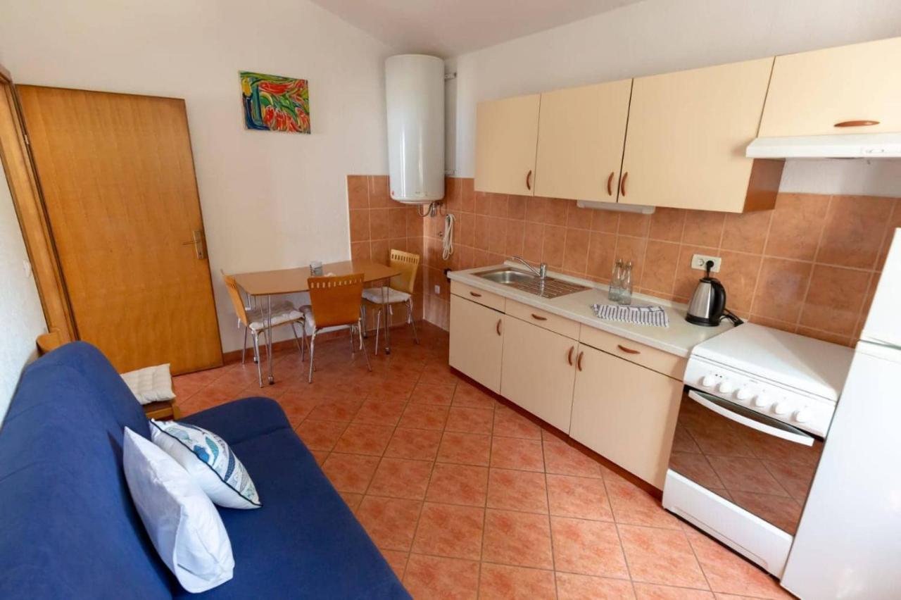 Apartments Elena Tučepi Esterno foto