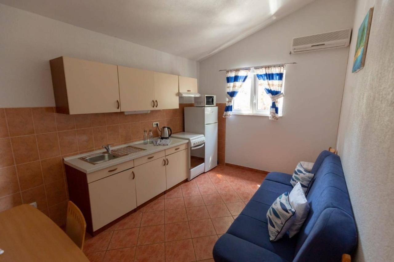 Apartments Elena Tučepi Esterno foto